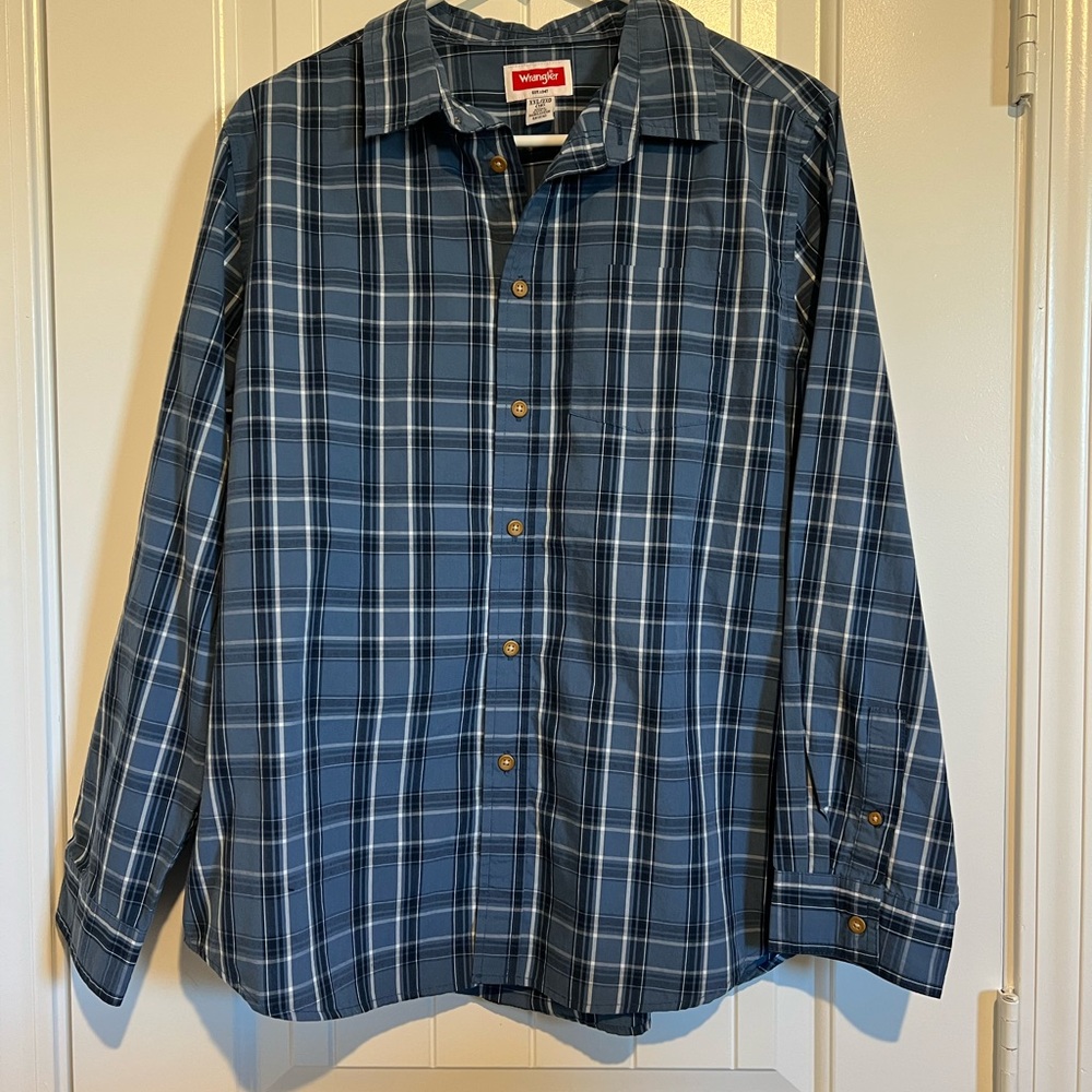 Wrangler Boys Husky Navy Checkered Button-Down Shirt